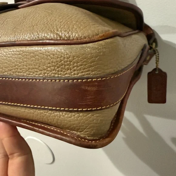 Coach Vintage Sheridan Mayfield Beige Brown Saddle‎ Leather Shoulder Bag 4225 K